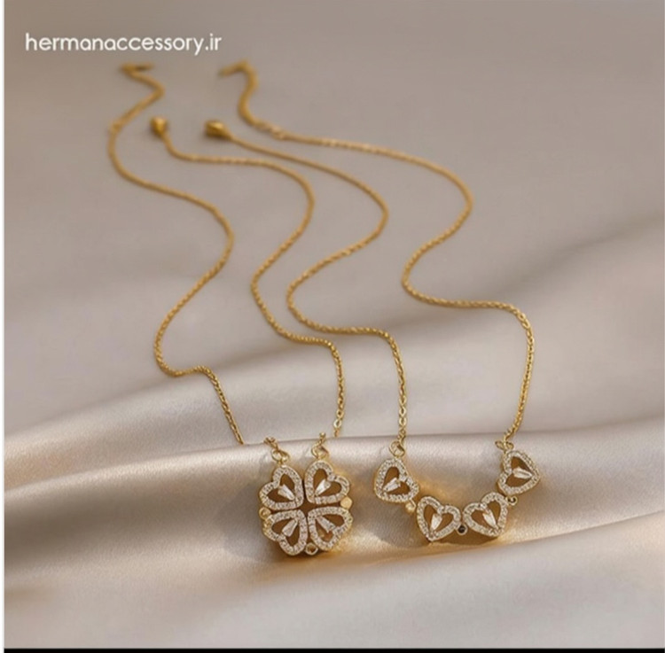 «گردنبند استیل طرح چهار قلب دو حالته ی نگیندار زنانه در رنگهای طلایی و نقرهای»